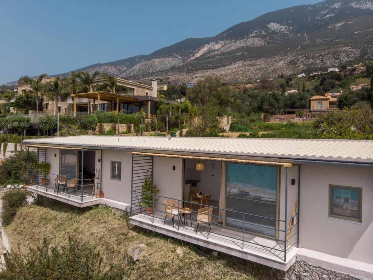 Thea Beachfront Suites In Lourdas Beach Lourdata  Exterior foto
