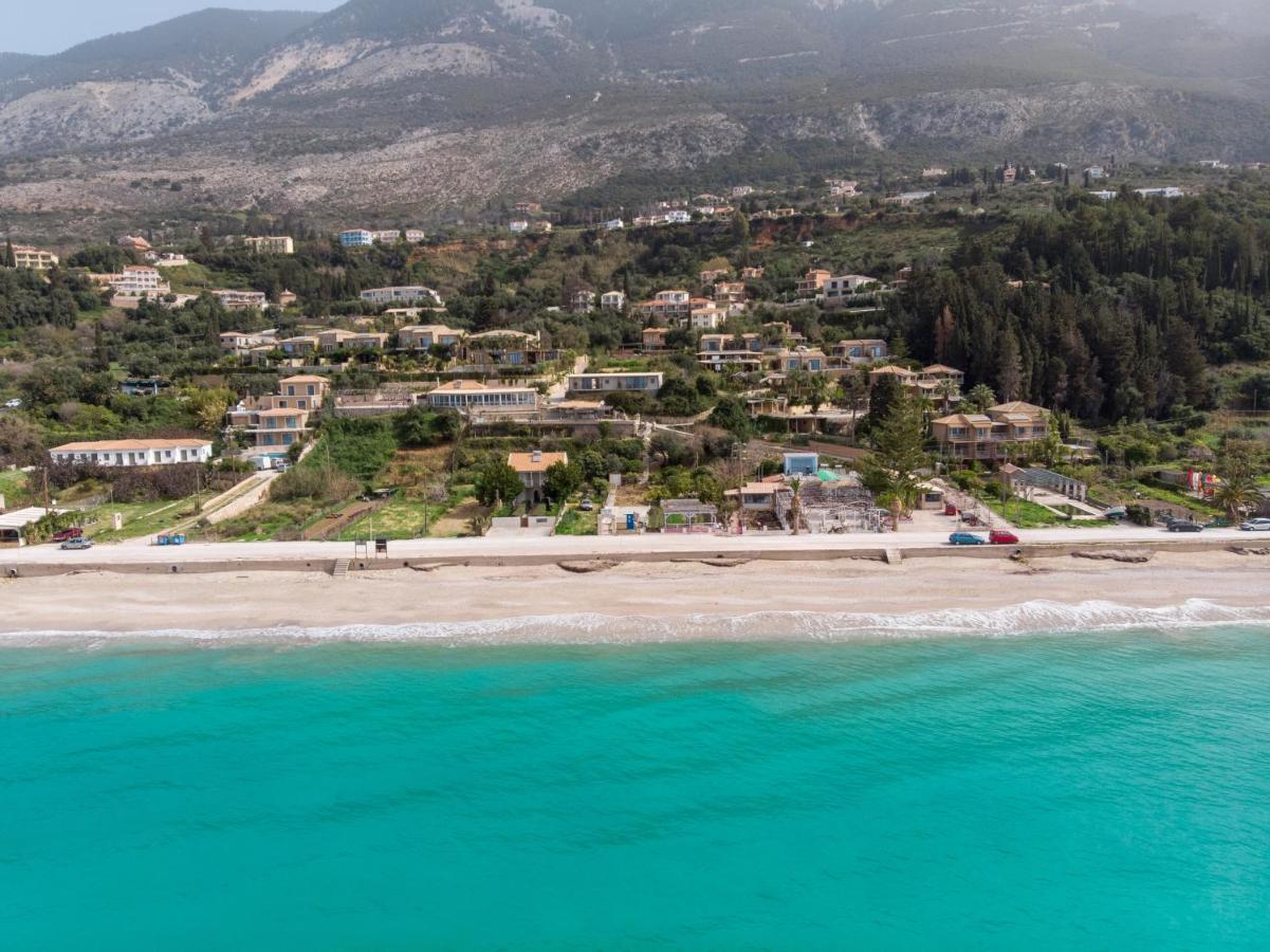Thea Beachfront Suites In Lourdas Beach Lourdata  Exterior foto